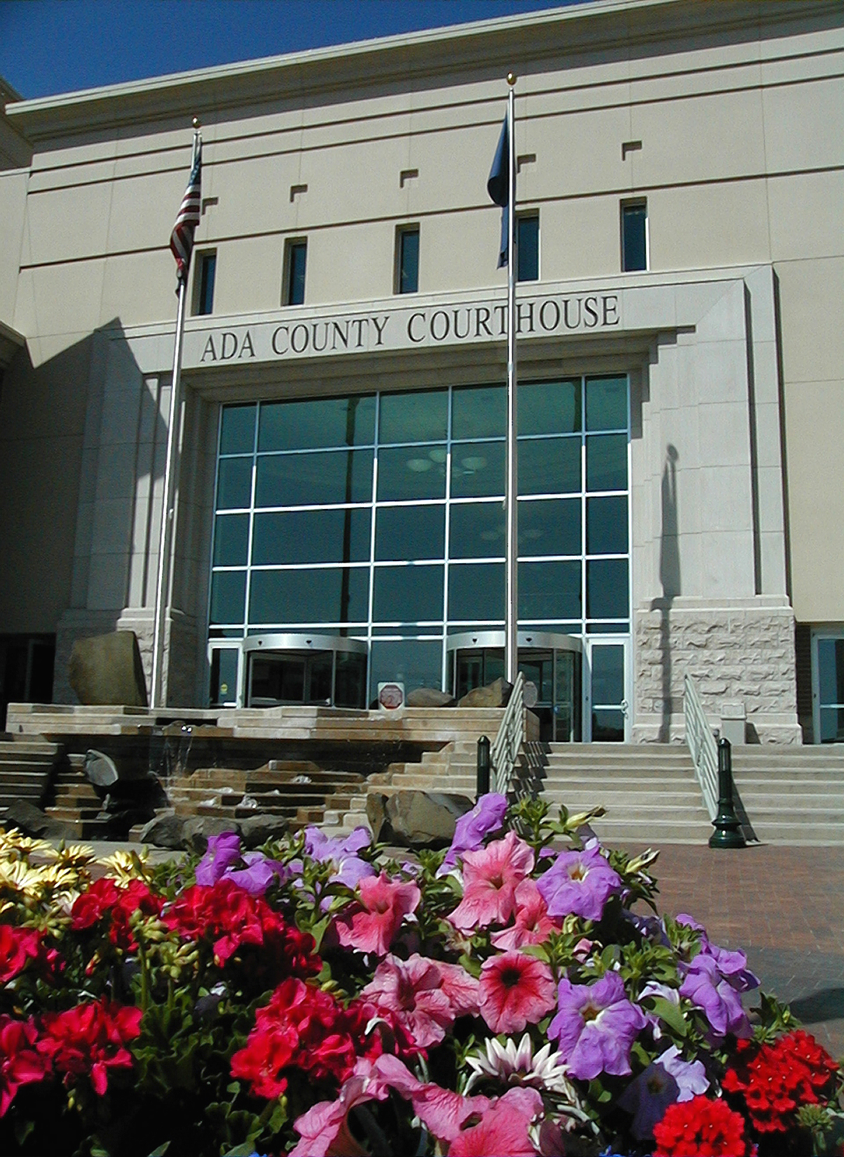 A picture of Ada County Courthouse